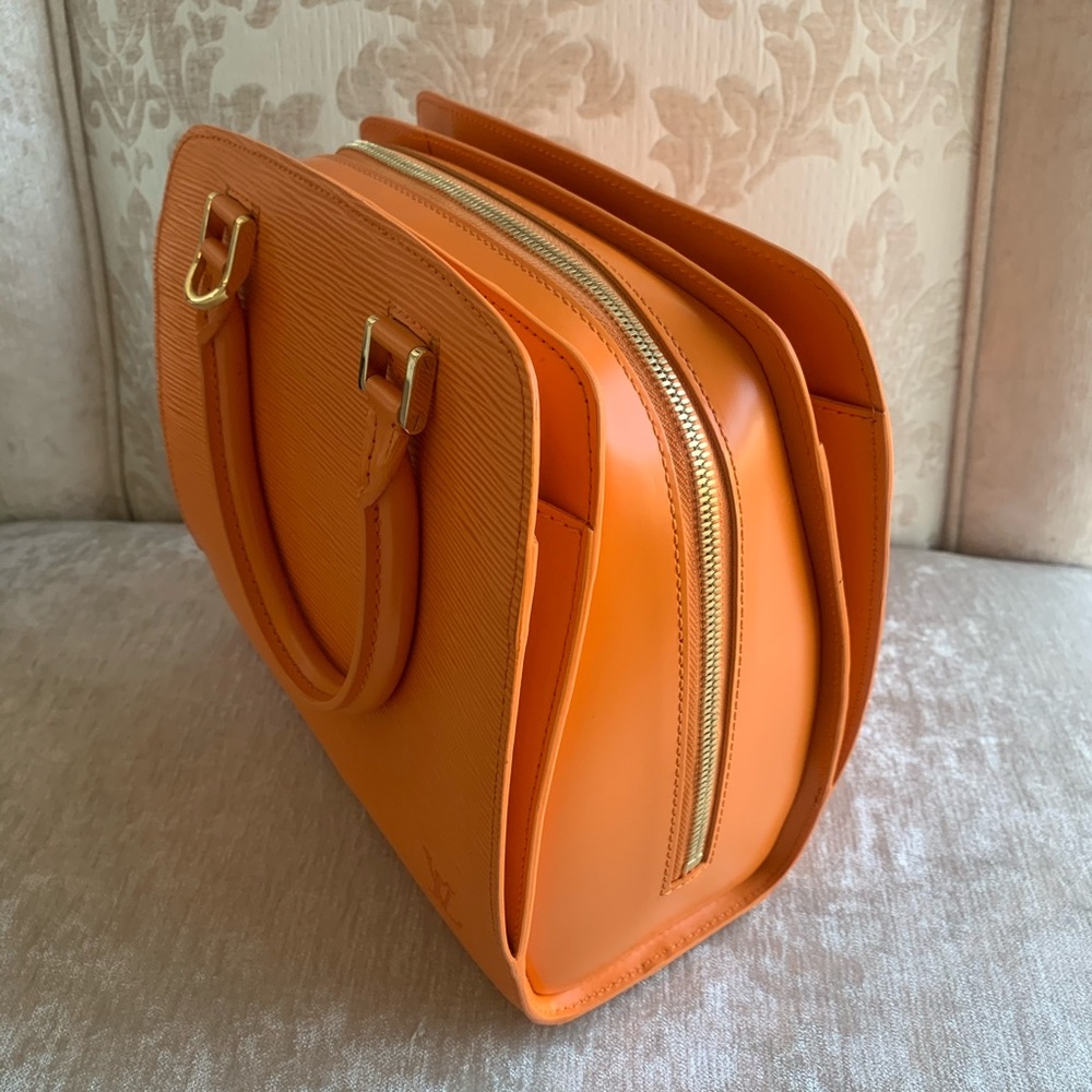 Louis Vuitton Epi Pont Neuf - Picture 4 of 8